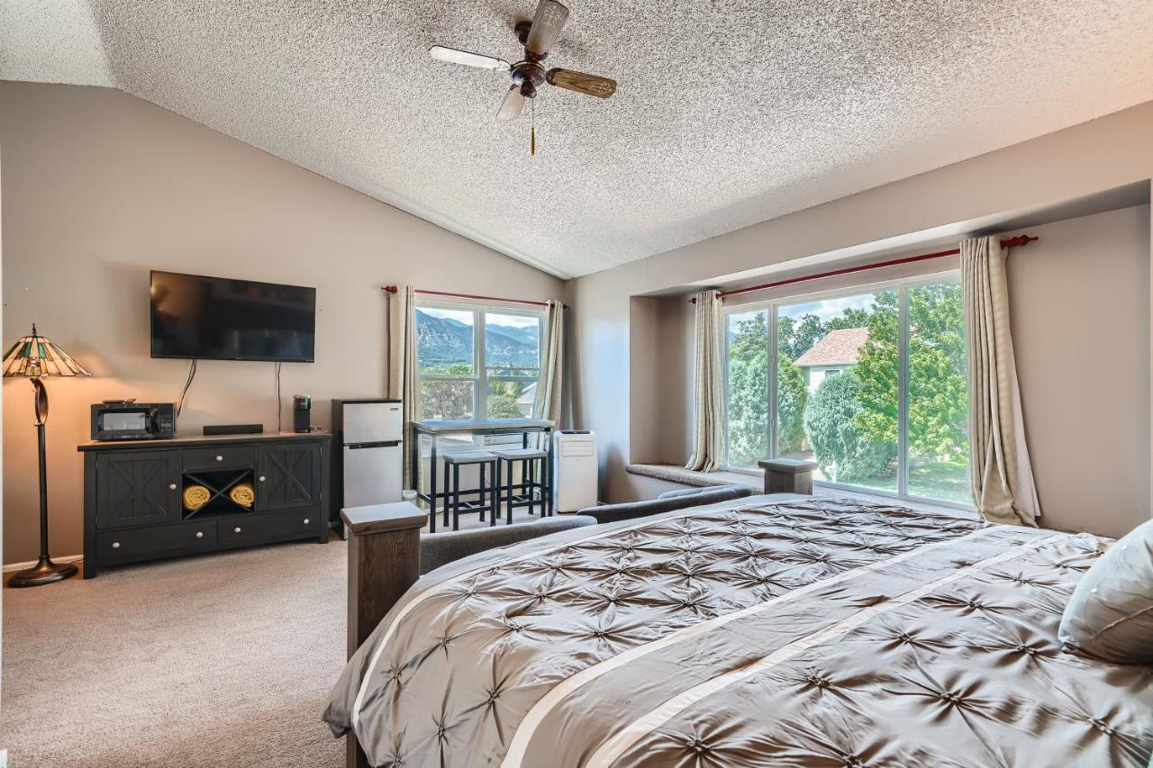 A Colorado Room With A View - King Colorado Springs Eksteriør bilde