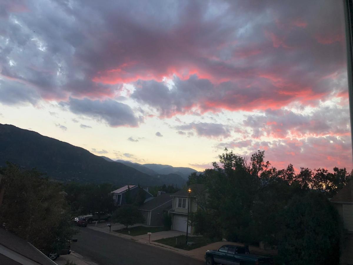 A Colorado Room With A View - King Colorado Springs Eksteriør bilde