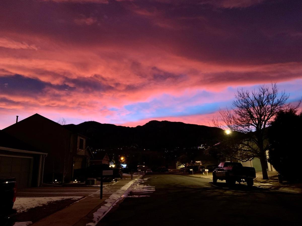 A Colorado Room With A View - King Colorado Springs Eksteriør bilde